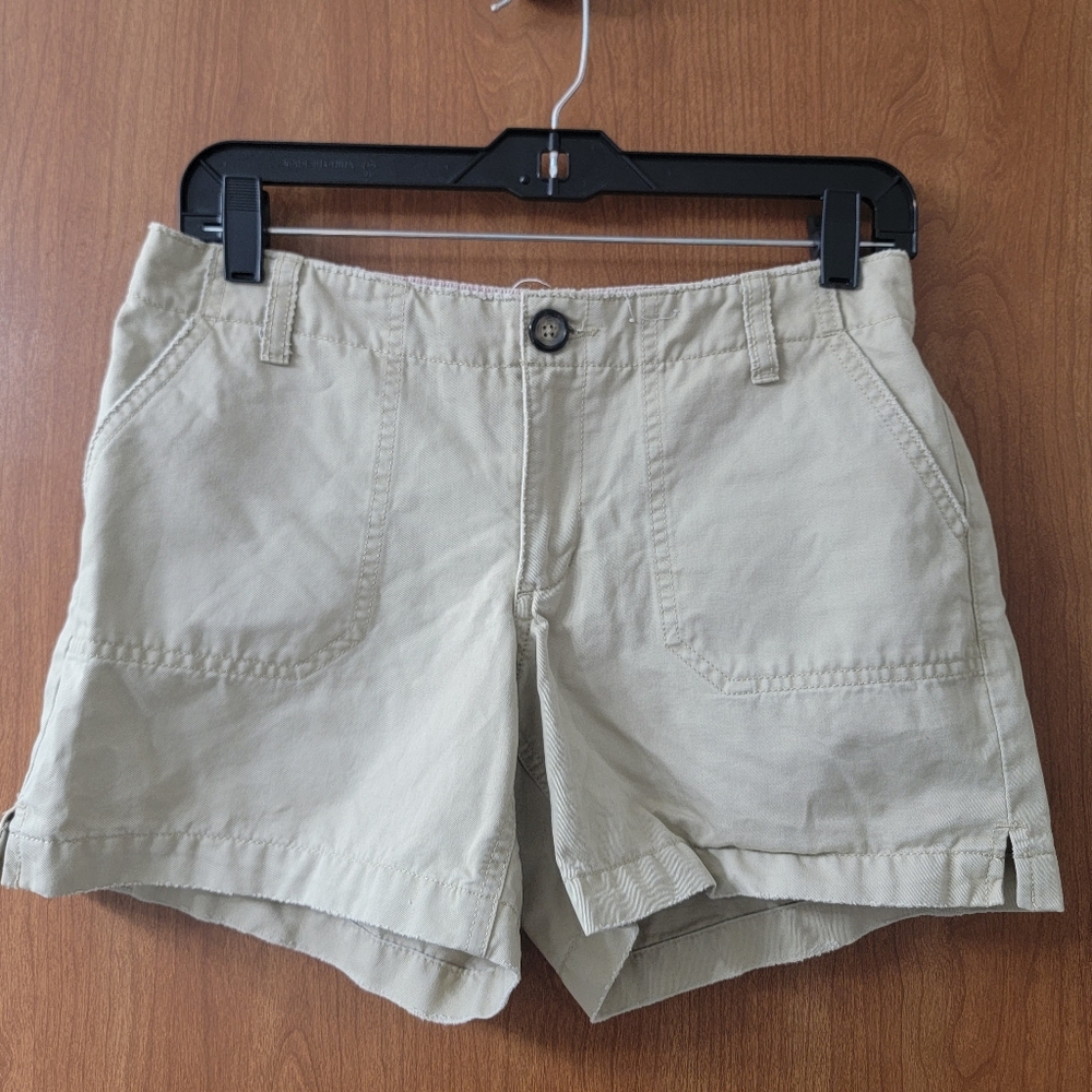Y2K Old Navy Khaki Shorts Size 2